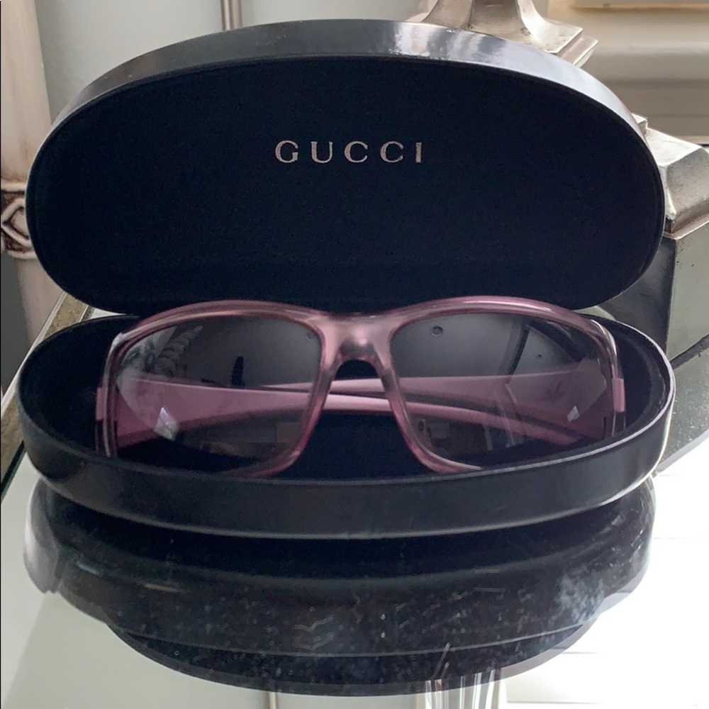 Gucci Women's Purple Sunglasses - Designer Style